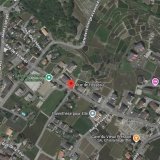 L'école de Chamoson donne sur la rue de Fosseau, une route cantonale